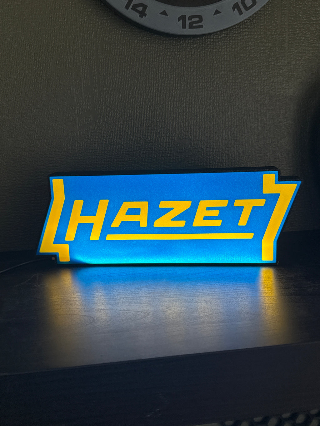 💡 Hazet lys-skilt – stilrent og tøft!