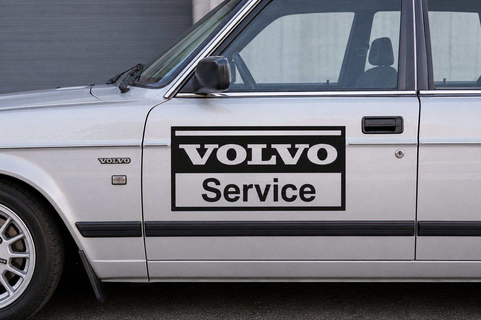 🔧 Volvo service klistremerke – stilrent og originalt preg!
